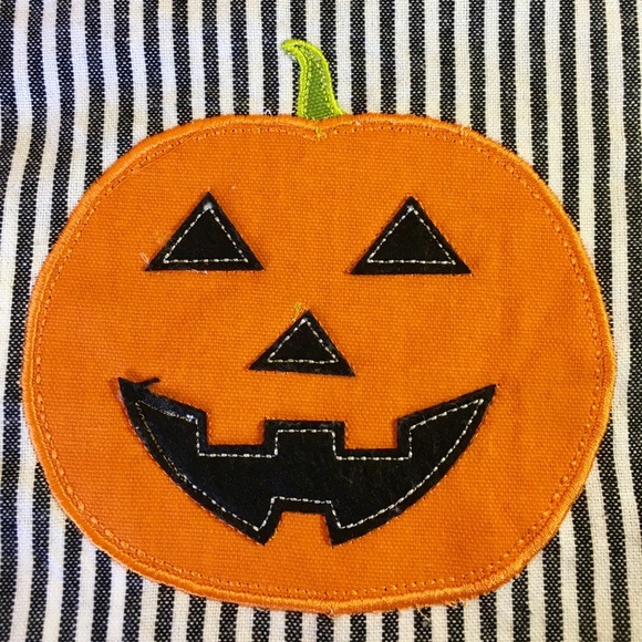2 Halloween Farmhouse JOL Pumpkin Kitchen Towels - Picture 3 of 5